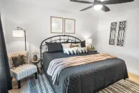 Stay in Style near Lawton's best spots! - 4 stjerner