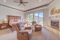 Entrada Waterside Studio Villa w/Kitchenette & Private Garage - 4 estrellas