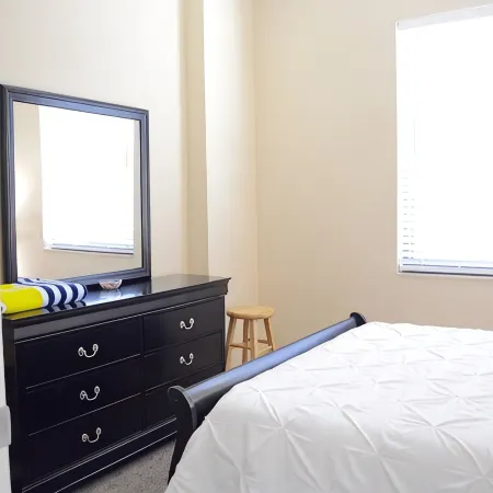 Clearwater Beach Condo 3 BR fits 6-8 ppl