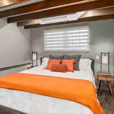 Elegant Duluth Suite / 15 Min Drive to Access Canal Park / Easy, Close Parking! Rooms