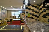 Best Premier Hotel - Airport Shuttle