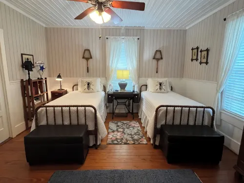 Guest House at the Brown Ranch - 2성급