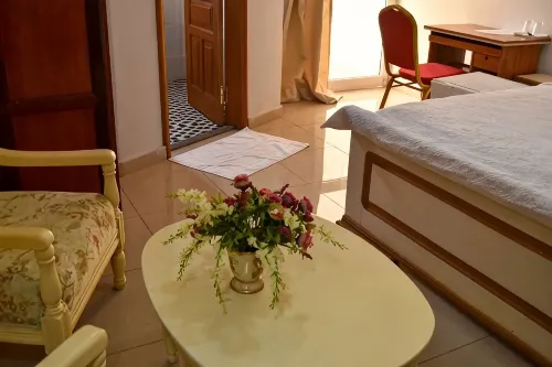 Hotel Edenia - Bintang 3