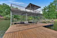 Smith Lake ,Off I65,Sleeps 25, Rocket Fiber Internet!  Deep Water, Pets Ok. - balcony