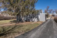 ⁂Centrally Located⁂Close to Downtown⁂Stocked Kitchen⁂ - Boutique