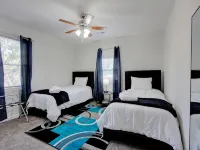 Fabulous Retreat! Centrally Located. Quiet & Cozy! Sleeps 4. Hi Sp Wifi & More. Hotels in Berkeley County