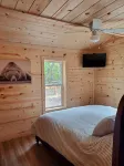 Newer Construction Cabin - Waterfront, Wooded, on Atv/Snowmobile Trails - Chalets
