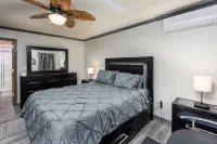 10 Seat Home Theater. Office. Step-Free Entry. Seniors Welcomed. Pet Friendly! - Boutique