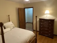 Central Bristol Condo - 3 min from downtown and the casino! - 3-Star