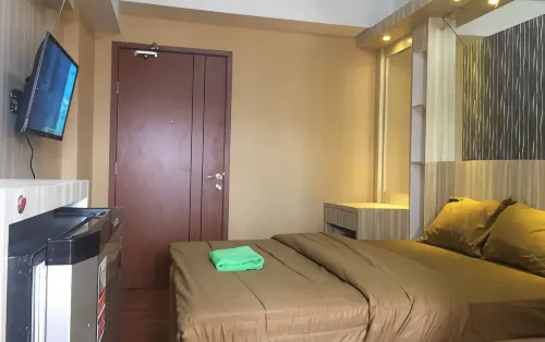 Lina Room at Apartemen Green Lake View - 2-Star