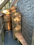 Cozy cottage 3/4 mile from Oak Bluffs harbor - 2-Star