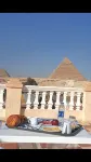 Royal Pyramids Inn - Inns