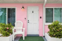 Vintage Florida Beach Cottage, one block to the sand of Indian Rocks Beach FL - Villas