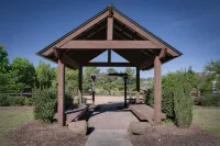 Stylish & Centrally Located Home - 3-Star