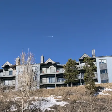 Beautifully remodeled, spacious Frisco condo directly overlooking Lake Dillon..