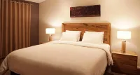 Central Avenue Apartments - موقف سيارات