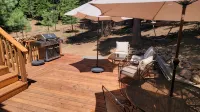 Lake Almanor West Home in a Peaceful Setting Just Minutes from the Lake - 샬레 호텔