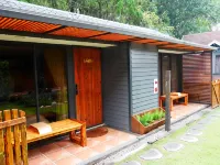 Yue Lake Backpackers Hotels near Longfeng Temple
