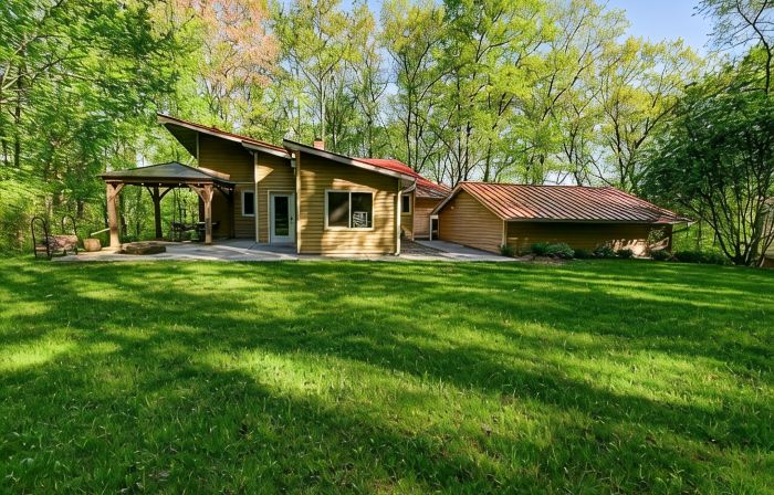 New Ownr Specl - Hilltop Oasis w/ HotTub+Sauna-Close to Wis Dells & Baraboo!