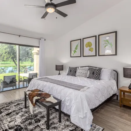 Lakefront!Free Heated Pool,Spa. Boat, Kayak. EV Charger. Ocotillo Chandler.