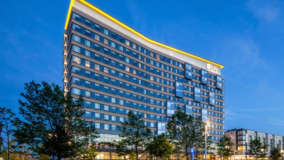 Aloft Boston Seaport District