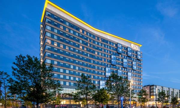 Aloft Boston Seaport District