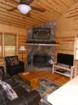 Bear Claw Cabin,  Located in Blairsville,GA ! on Richard Russell Scenic Hwy !! - 3-Star