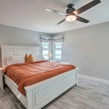 Cozy Safety Harbor Retreat w/ Heated Pool & Near Downtown