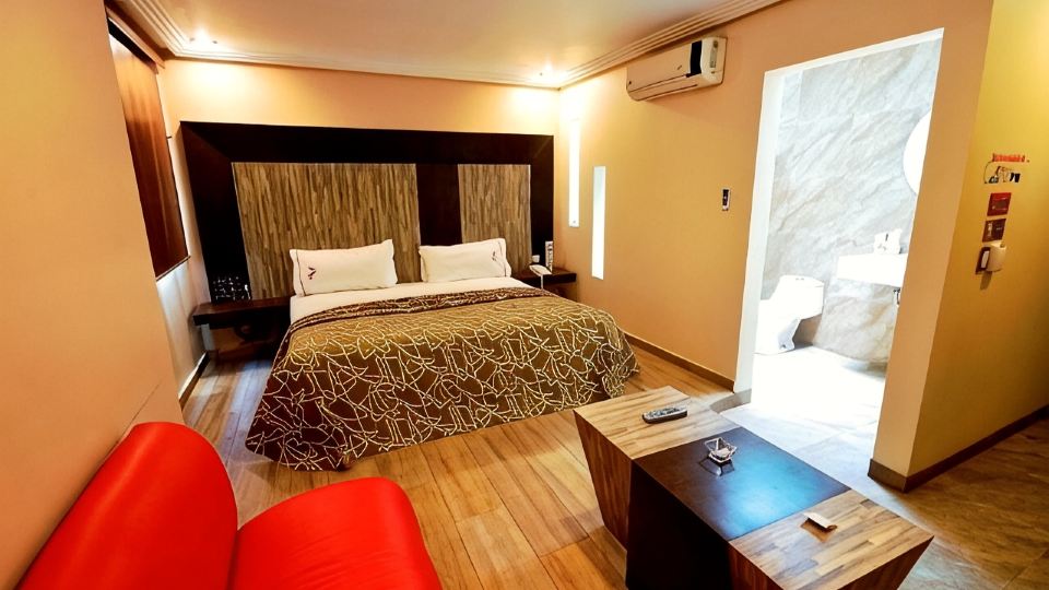 Hotel M Red