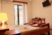 Nir Apartments Budva - Pensions