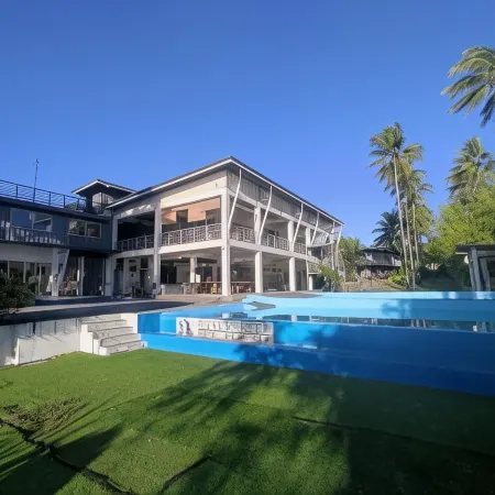 Silver Reef Dive Resort