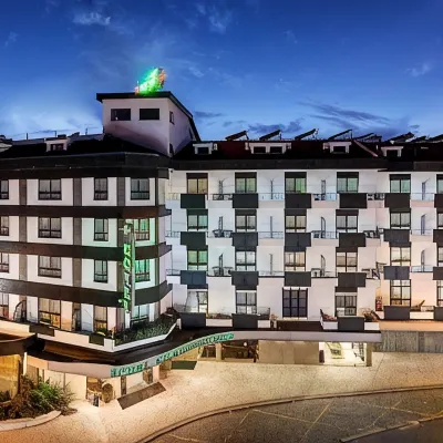 Hotel Cinquentenario & Conference Center Hotels near Basilica of Our Lady of the Rosary of Fatima
