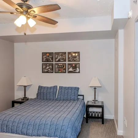Downtown Sandusky Waterfront Chesapeake Condo-Cedar Point