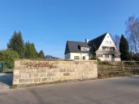 Landhaus Hillehof Gruppenhaus mit Großem Garten und Panorama-aussicht -  Ferienhäuser