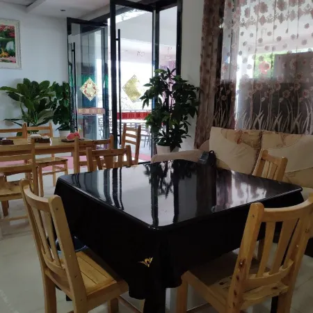 Zhoushan peach blossom island to listen to chao xiaozhuang