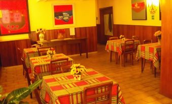 Hotel Ariosto Centro Storico - Housity