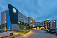 Tru by Hilton Wichita Falls Hotel dekat Akin Auditorium