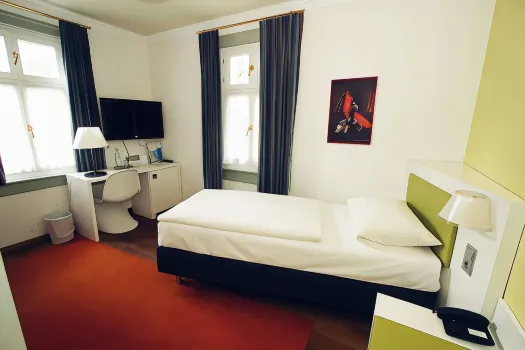 Hotel-21 Gästehaus Ringhotel Hohenlohe Hotels in der Nähe von von Tageseinrichtung für Kinder Lummerland