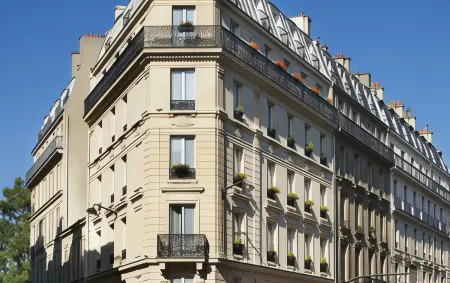 Hotel Elysa-Luxembourg Отели рядом с достопримечательностью «Люксембургский сад»