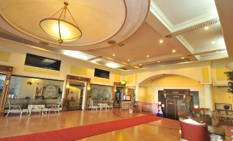 Queen Margarette Hotel Lucena - Main