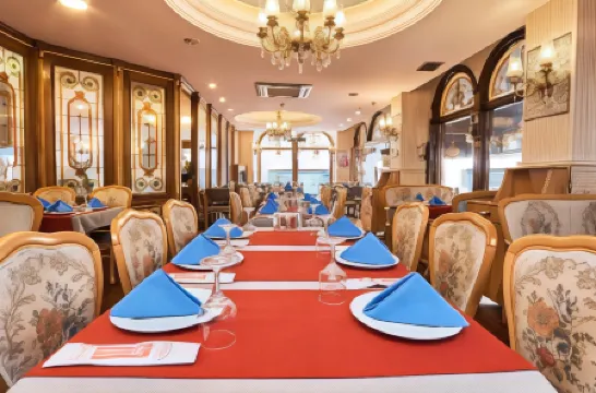 Best Western Empire Palace Hotel & Spa Отели рядом с достопримечательностью «Топкапы»