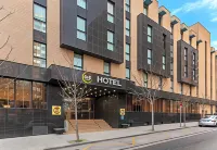 B&B Hotel Zaragoza Los Enlaces Estación Hotels near Feria de Zaragoza