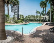 Sunchase Inn & Suites - pantai