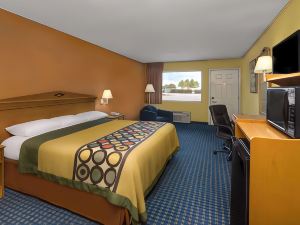 Super 8 by Wyndham Breaux Bridge