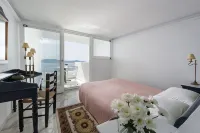 Villa Renos Hotel Hotels near Santorini