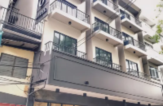 Metro Hotel Hotels near Suphachalasai Stadium