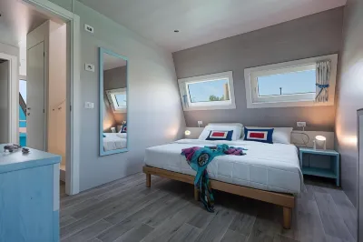 Tranquil Marina Azzurra Resort House Boat 2 Bedroom Sleeps 6
