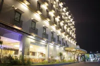 Horison Gkb Gresik Hotels in Gresik