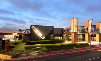 Nightcap at Keysborough Hotel