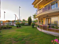 Sunset Beach Resort Aqua Lettings Hotel di Karagedik Mahallesi